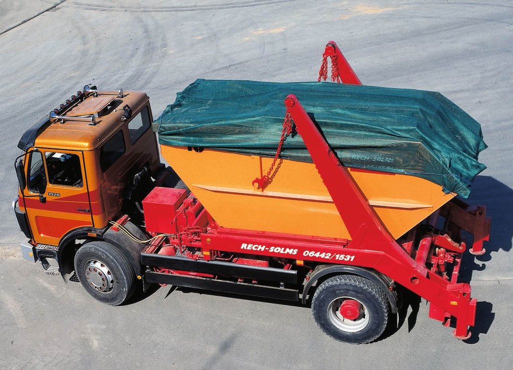 Container-Abdecknetz - 200g/m² PE - 3,5 x 6 m - grün - alle 50 cm geöst