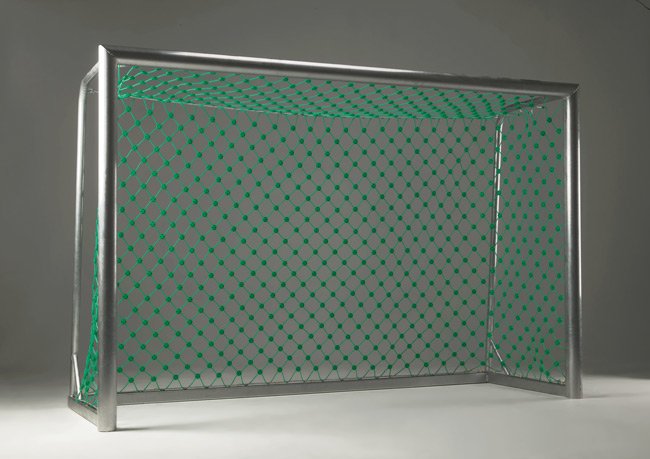 Filets de but de football anti-vandalisme à clips 5 mm - maille 10 cm - 3,00 m de large, 2,00 m de haut - profondeur 0,90 m en haut et 0,90 m en bas - vert