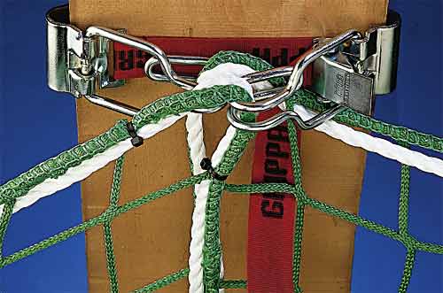 Safety hook grippa - for quick mounting of nets on the underside of steel roof trusses