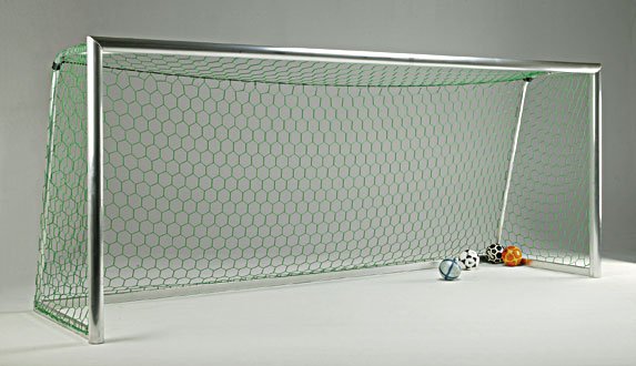 Fußballtornetze 6-eckige Maschen - 3,5 mm PP - 7,50 m breit, 2,5 m hoch, Tiefe 0,80 m oben und 2,00 m unten