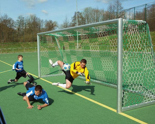 Two-tone junior football goal nets 6-sided mesh - 3.5 mm PP - 5.15 m wide, 2.05 m high, depth 0.80 m above and 1.50 m below