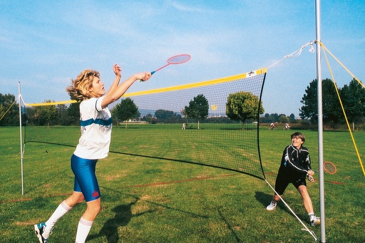Badmintonset freetime - palenset, speelveldmarkering en freetime badmintonnet met  zoomband
