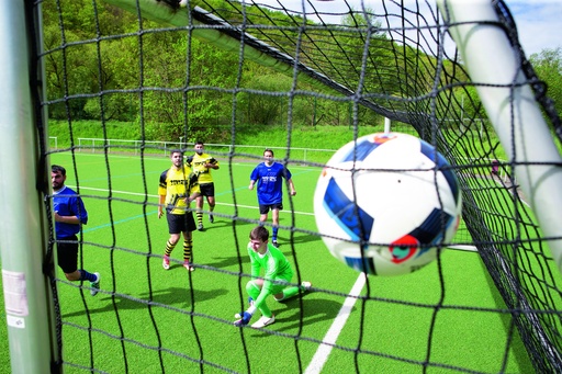 Fußballtornetze - 3 mm PP - 7,50 m breit, 2,5 m hoch, Tiefe 0,80 m oben und 2,00 m unten
