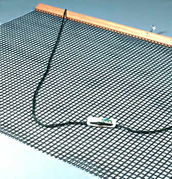 [913-06] Tennis-sleepnet enkellaags - maas 2 cm - 2 m x 1,50 m - gecoat PES - met houten frame en trektouw